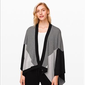 BNWT Lululemon here for serenity wrap